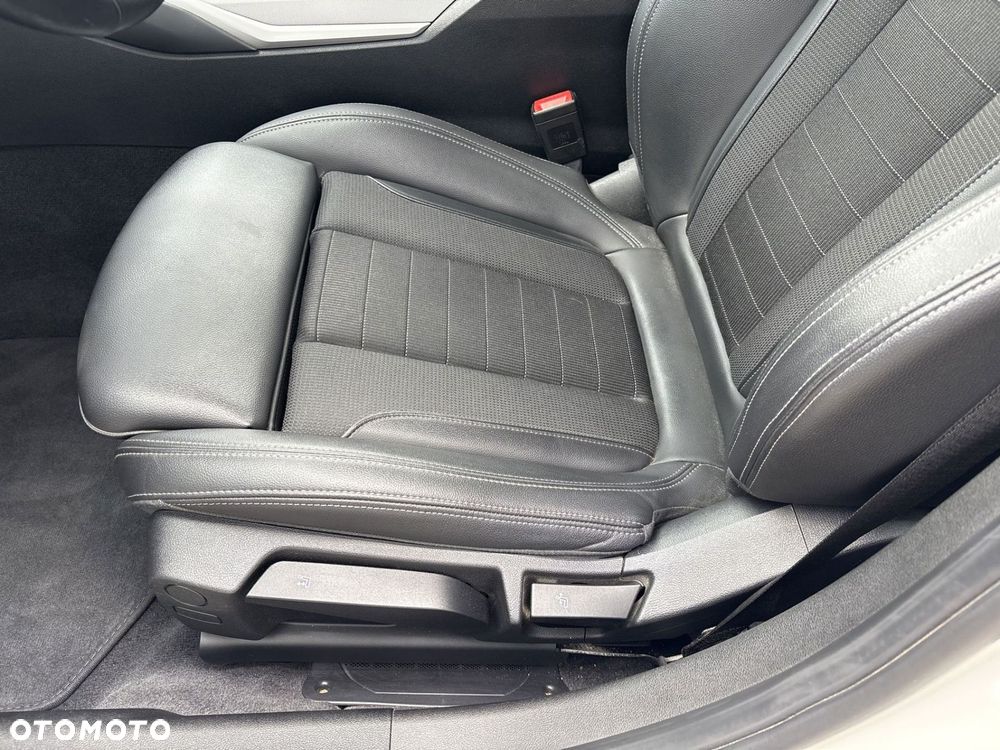 BMW Seria 3 - 12