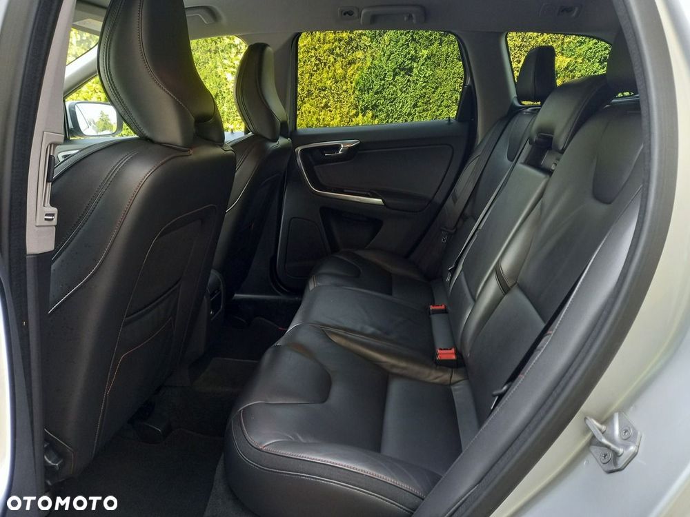 Volvo XC 60 D3 Ocean Race - 24