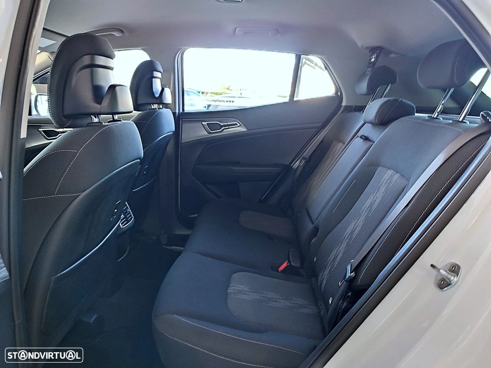 Kia Sportage 1.6 T-GDI Drive - 29