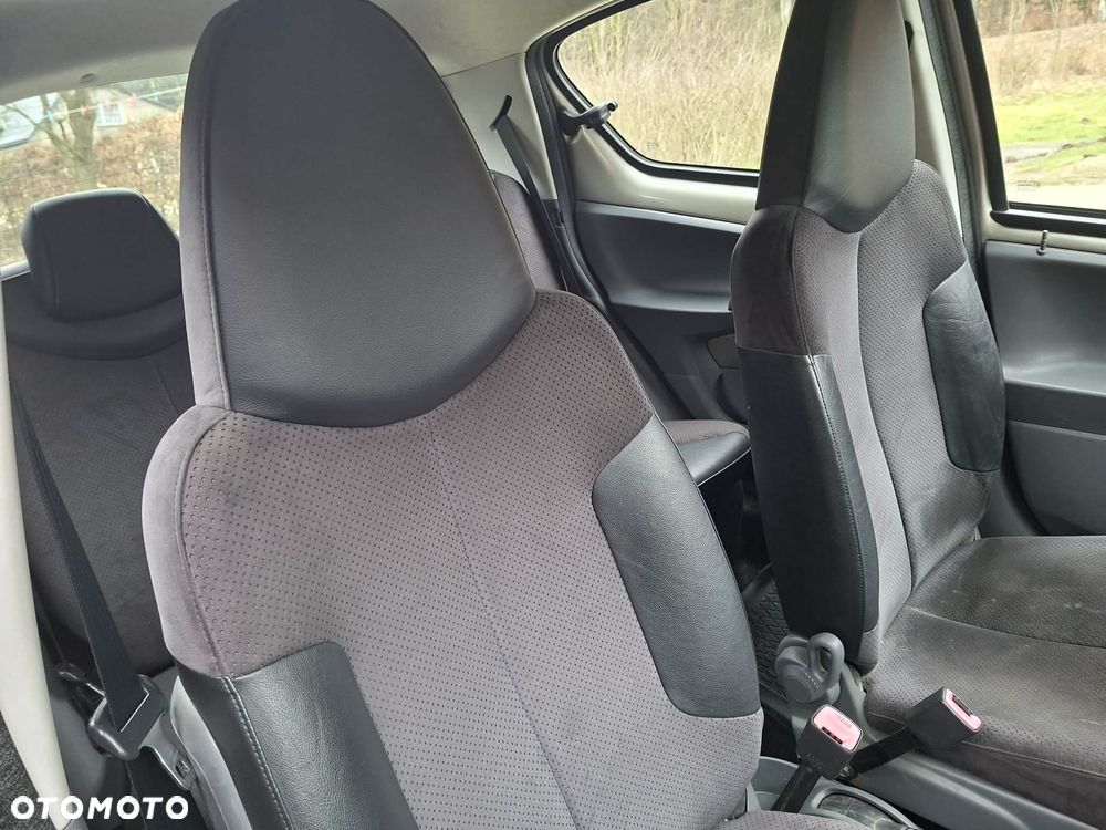 Toyota Aygo Standard - 19