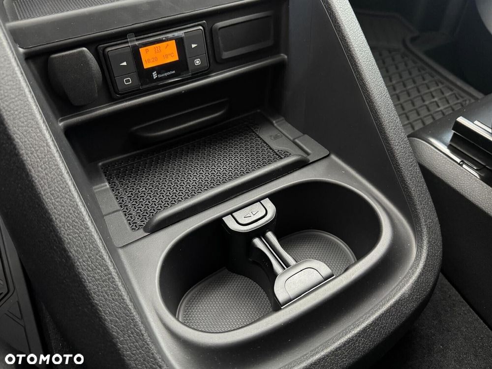 Mercedes-Benz Vito - 31