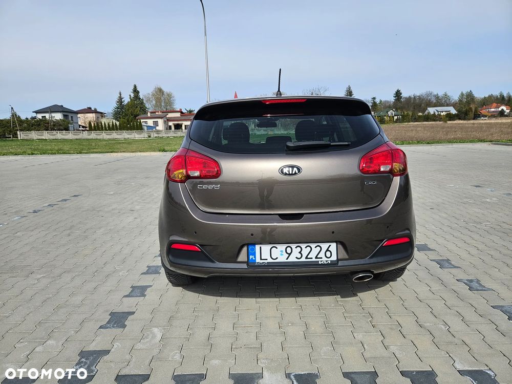 Kia Ceed 1.6 CRDi 128 Spirit - 5