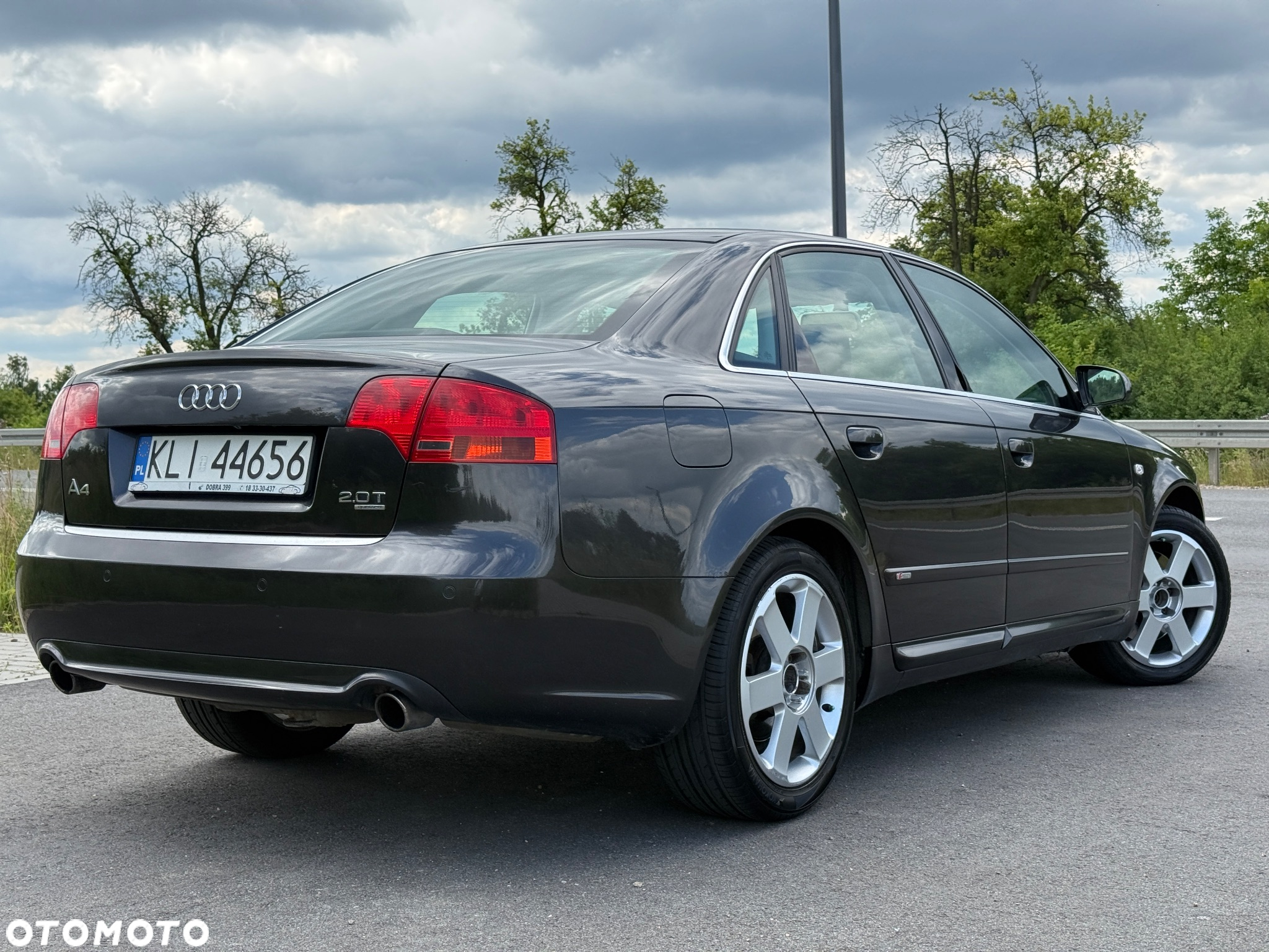 Audi A4 2.0 T FSI quattro tiptronic - 5