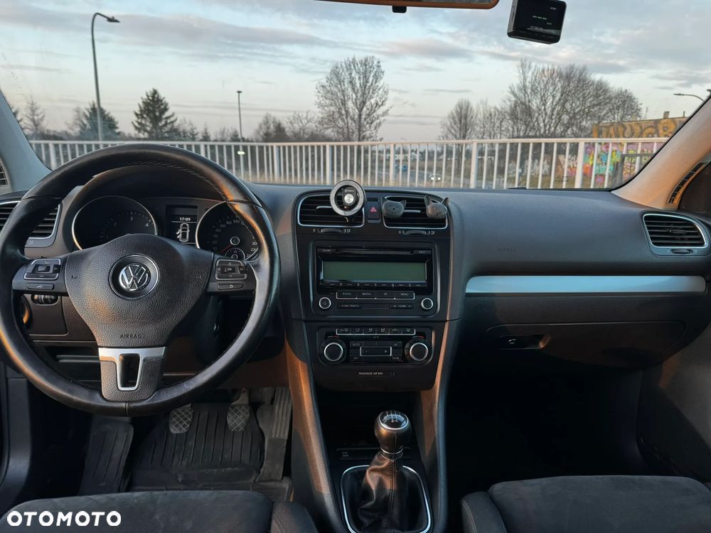 Volkswagen Golf 1.6 TDI DPF Highline - 10