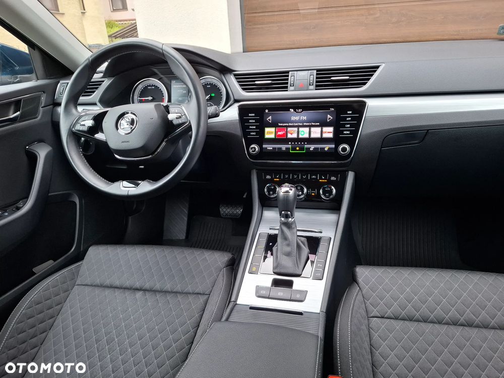 Skoda Superb 2.0 TDI SCR Ambition DSG - 26