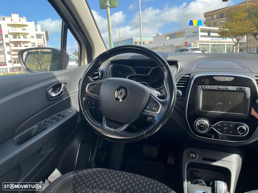 Renault Captur 1.5 dCi Exclusive EDC - 10