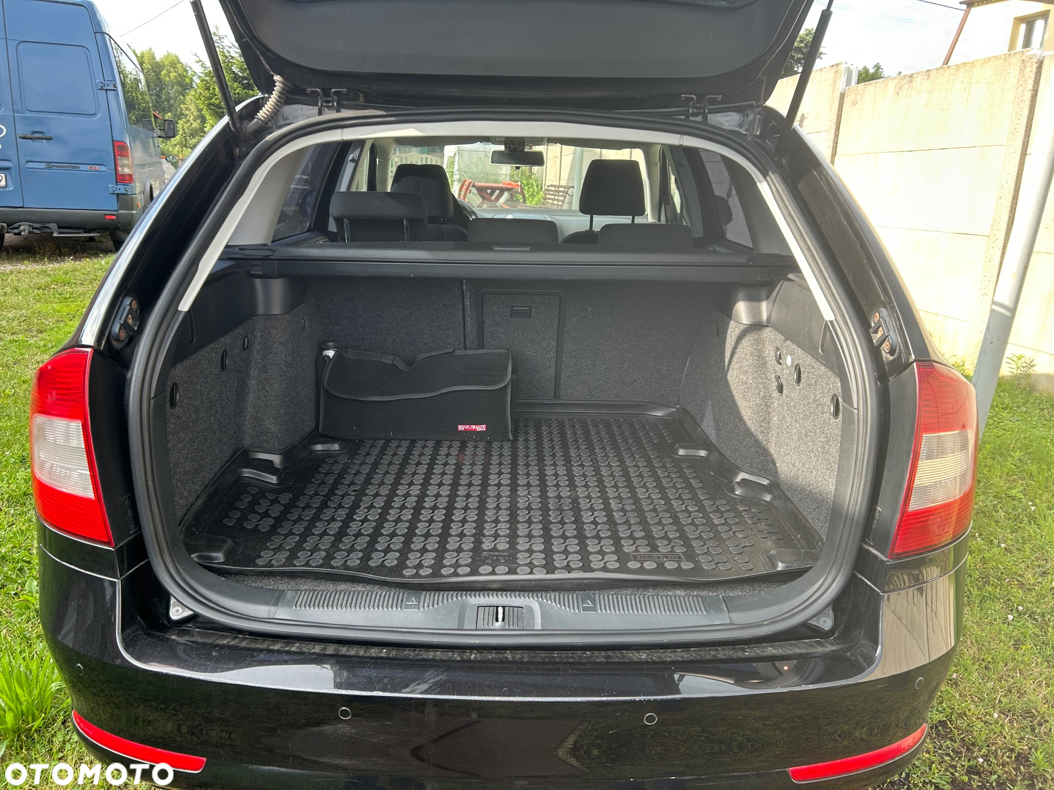 Skoda Octavia 1.6 Ambiente - 3