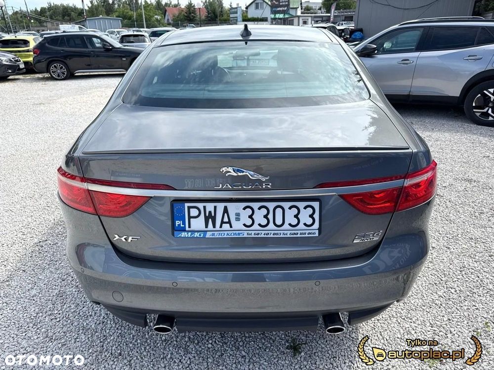 Jaguar XF - 7