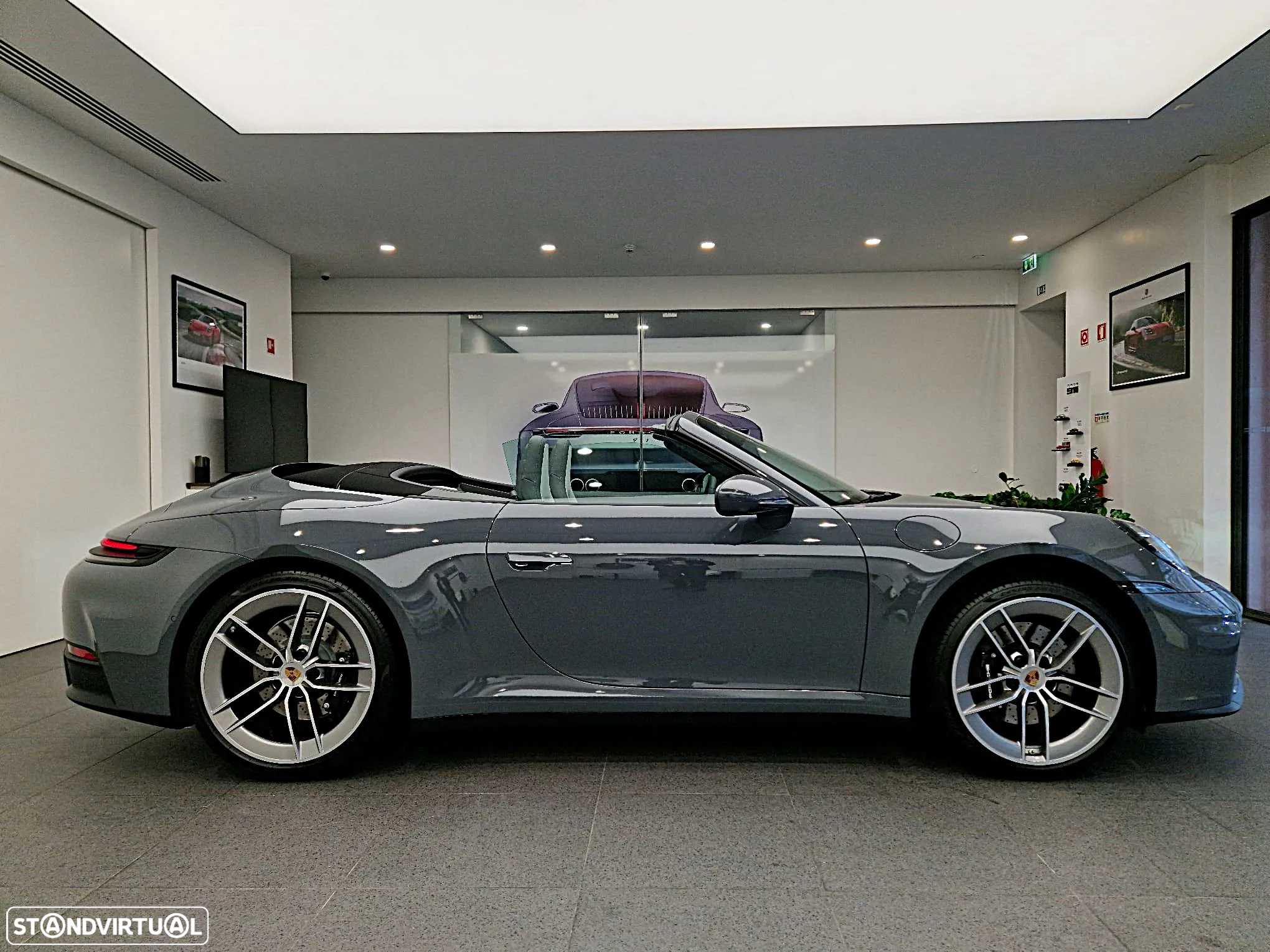 Porsche 911 (992) Carrera - 17