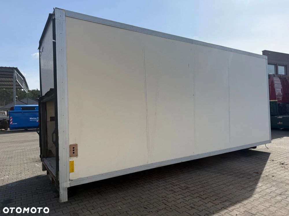 Kontener zabudowa magazyn magazynek VOLVO SCANIA - 4