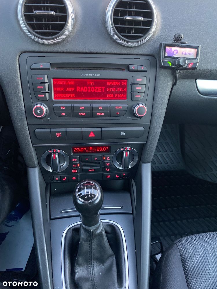 Audi A3 3-drzwiowe 1.4 TFSI Attraction - 39