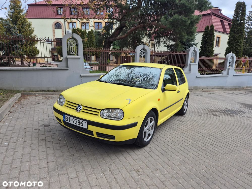 Volkswagen Golf 1.9 TDI Basis - 1