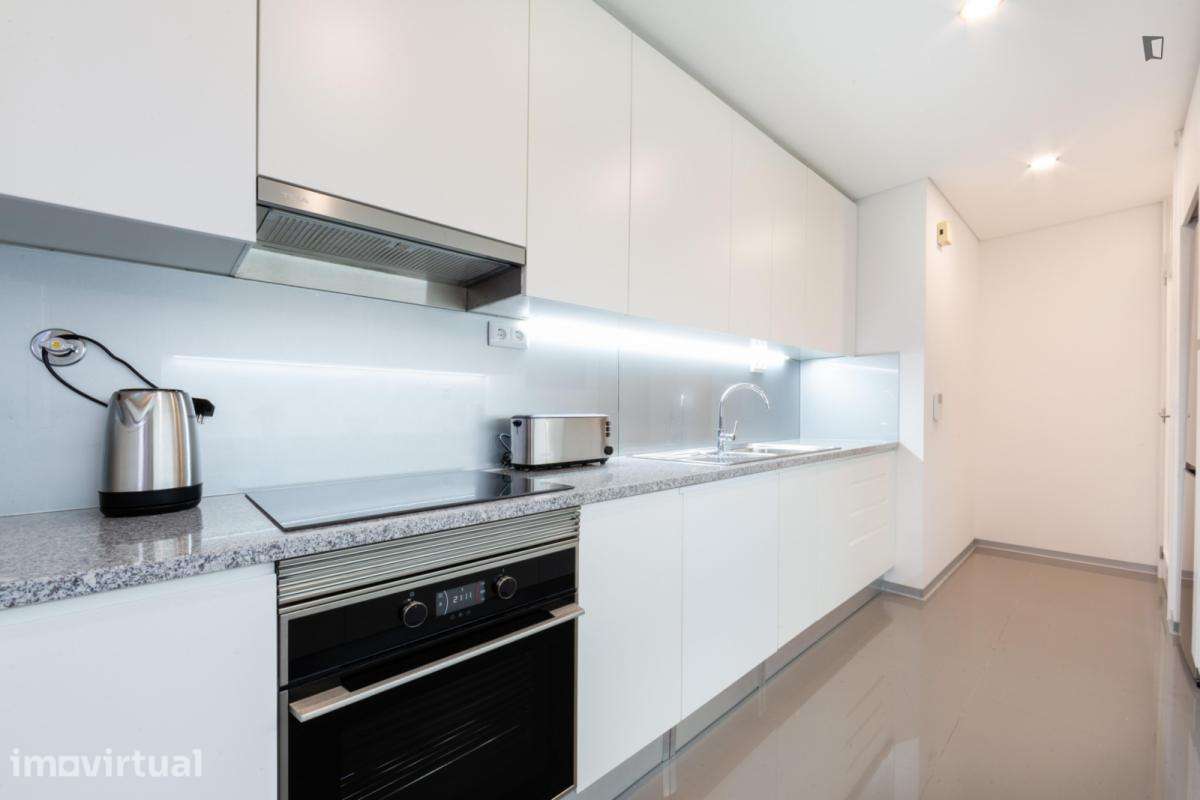 Quarto - localizado em Maia Porto - Grande imagem: 5/24