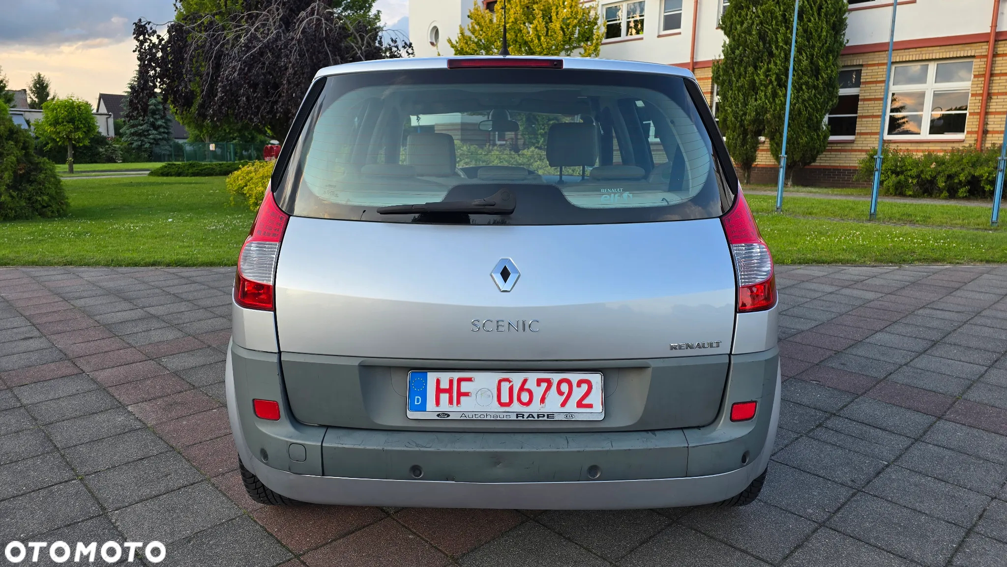 Renault Scenic 2.0 16V Dynamique - 6