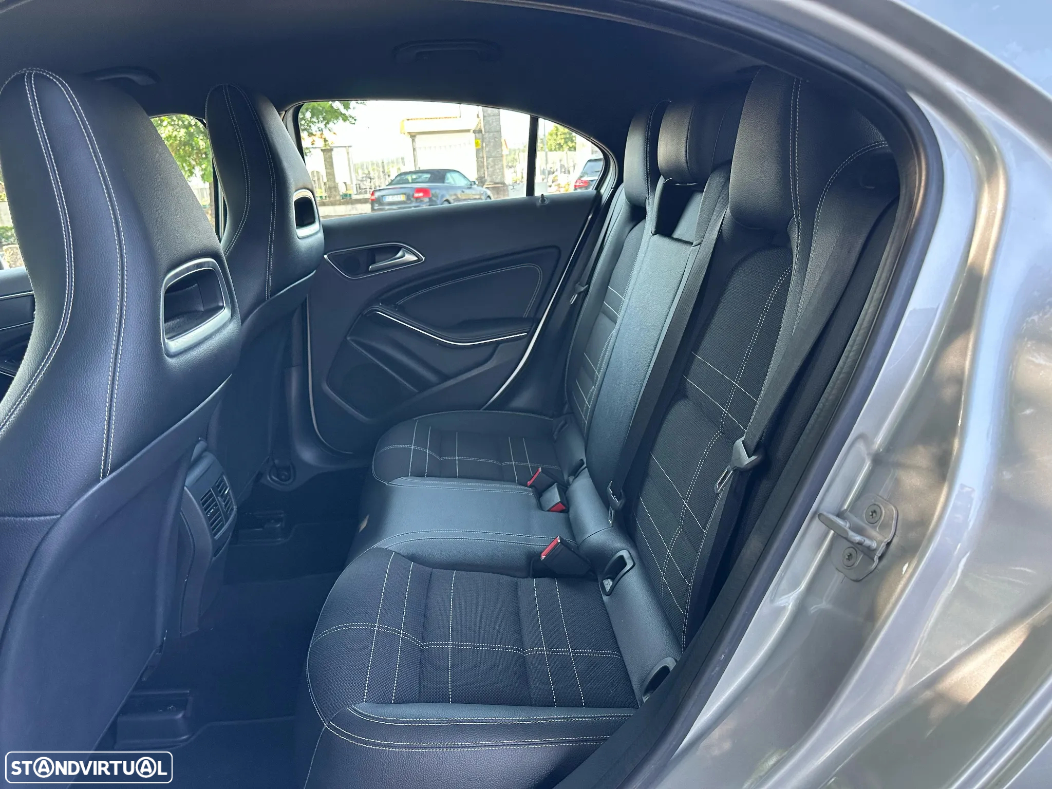 Mercedes-Benz A 180 d 7G-DCT Urban - 25