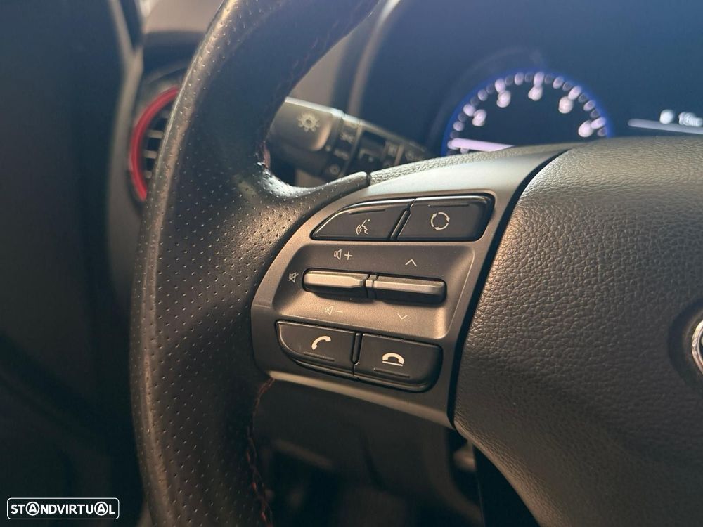 Hyundai Kauai 1.0 T-GDi Pele/Tecido Vermelho - 21