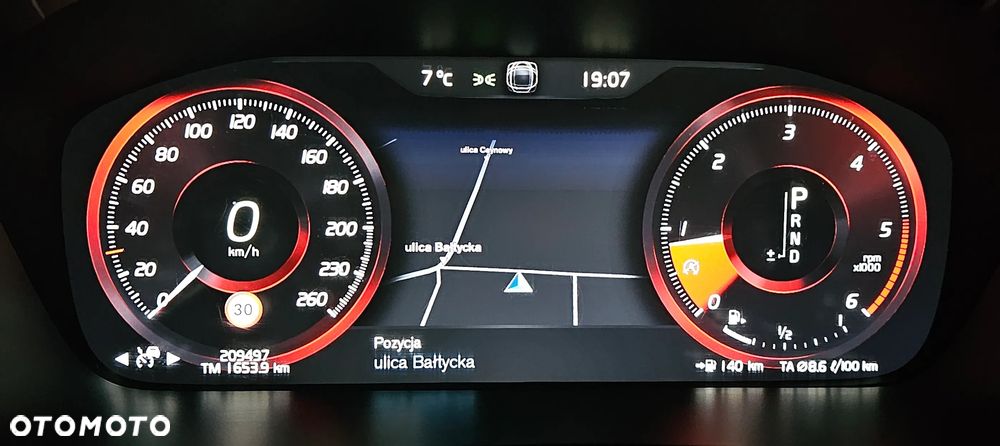 Volvo V90 D4 Geartronic Momentum Pro - 24