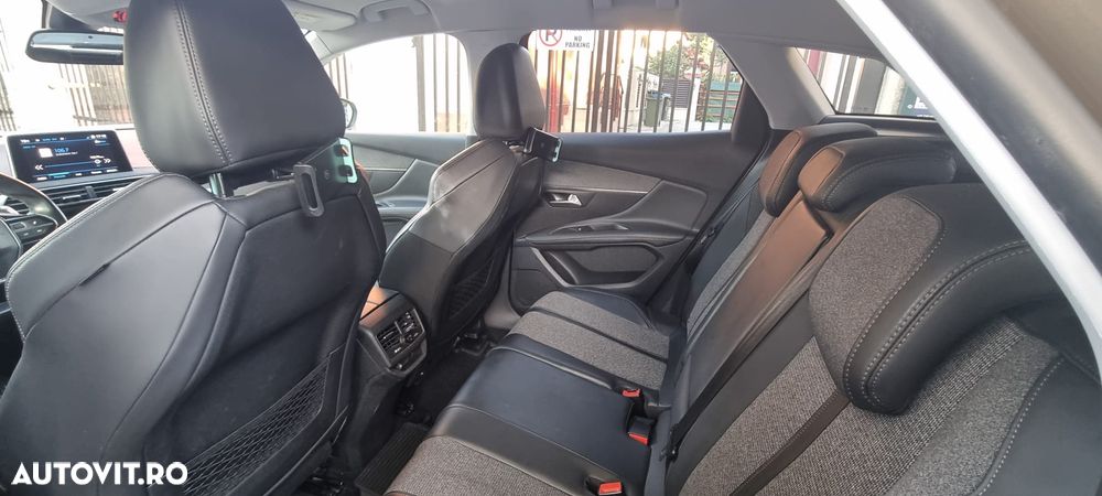 Peugeot 3008 1.6 BlueHDI S&S EAT6 Allure - 19