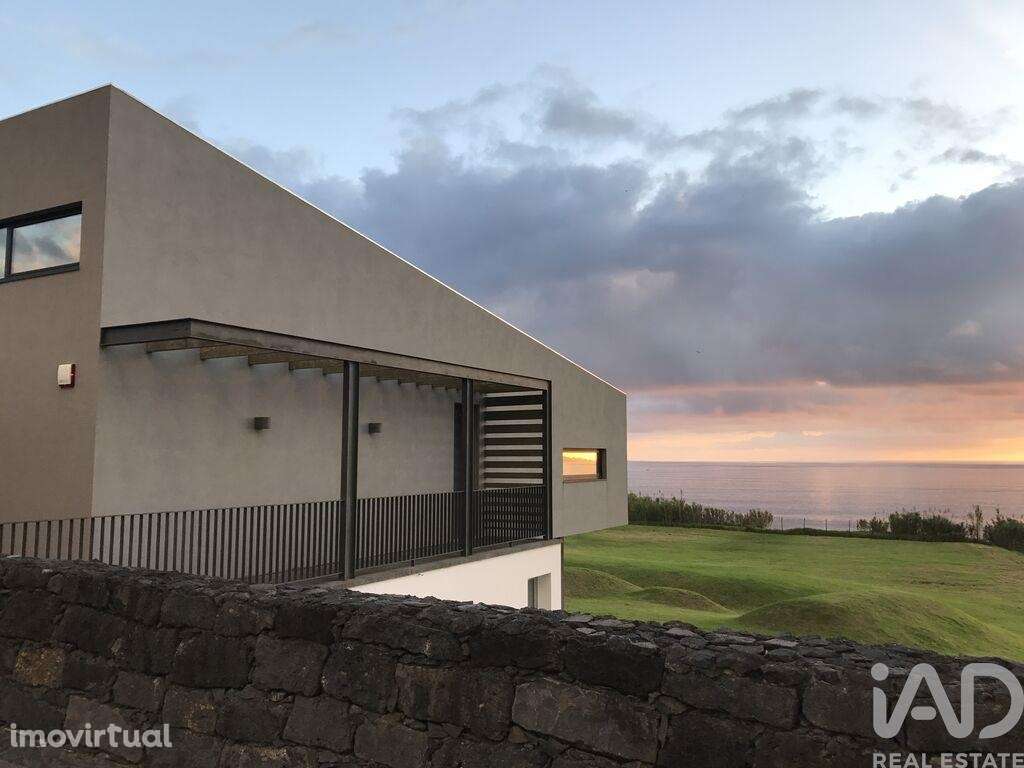 Casa / Villa T3 em Lagoa (Santa Cruz) de 439,00 m2 - Grande imagem: 4/30