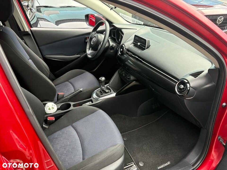 Mazda 2 - 16