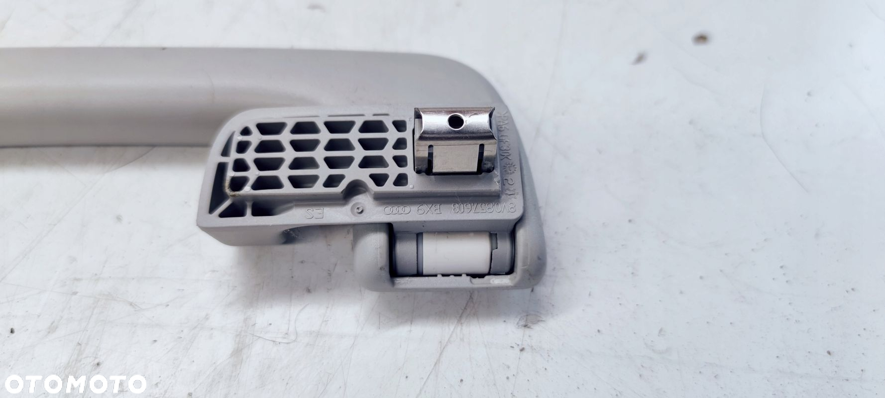 RĄCZKA PODSUFITKI PRAWY TYŁ AUDI A3 8V 8V0857608 - 5