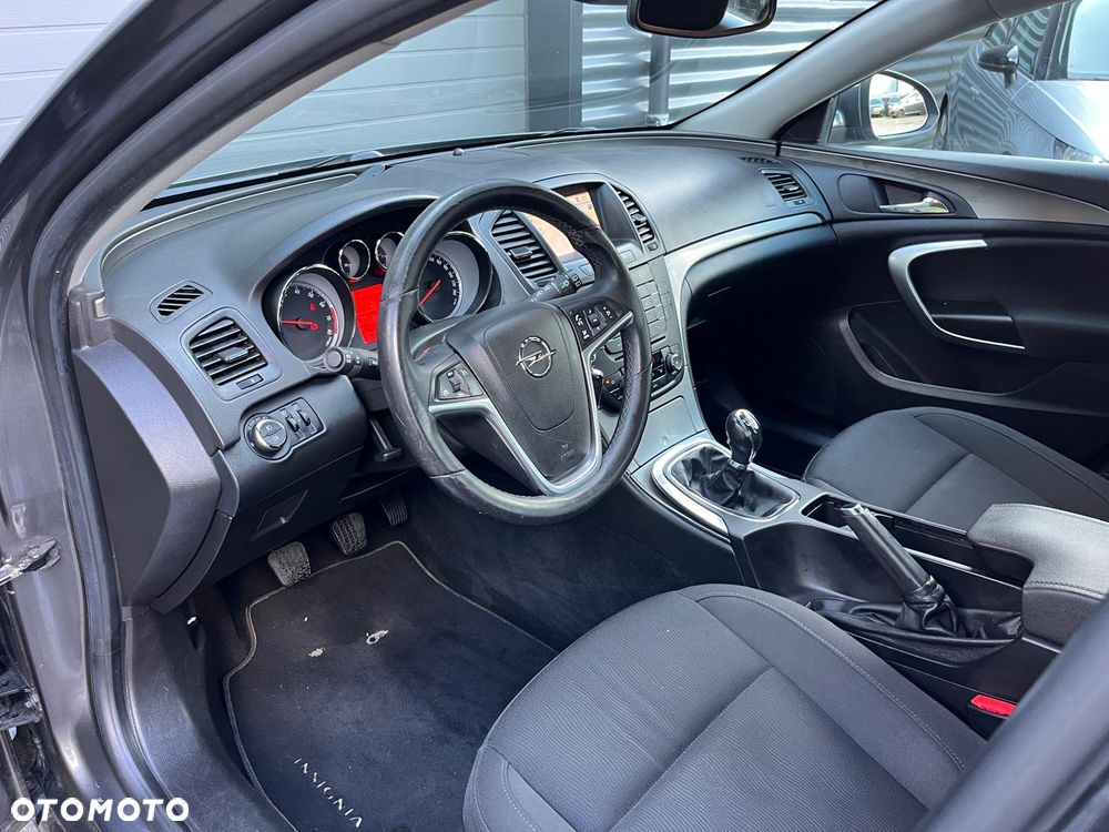 Opel Insignia - 15