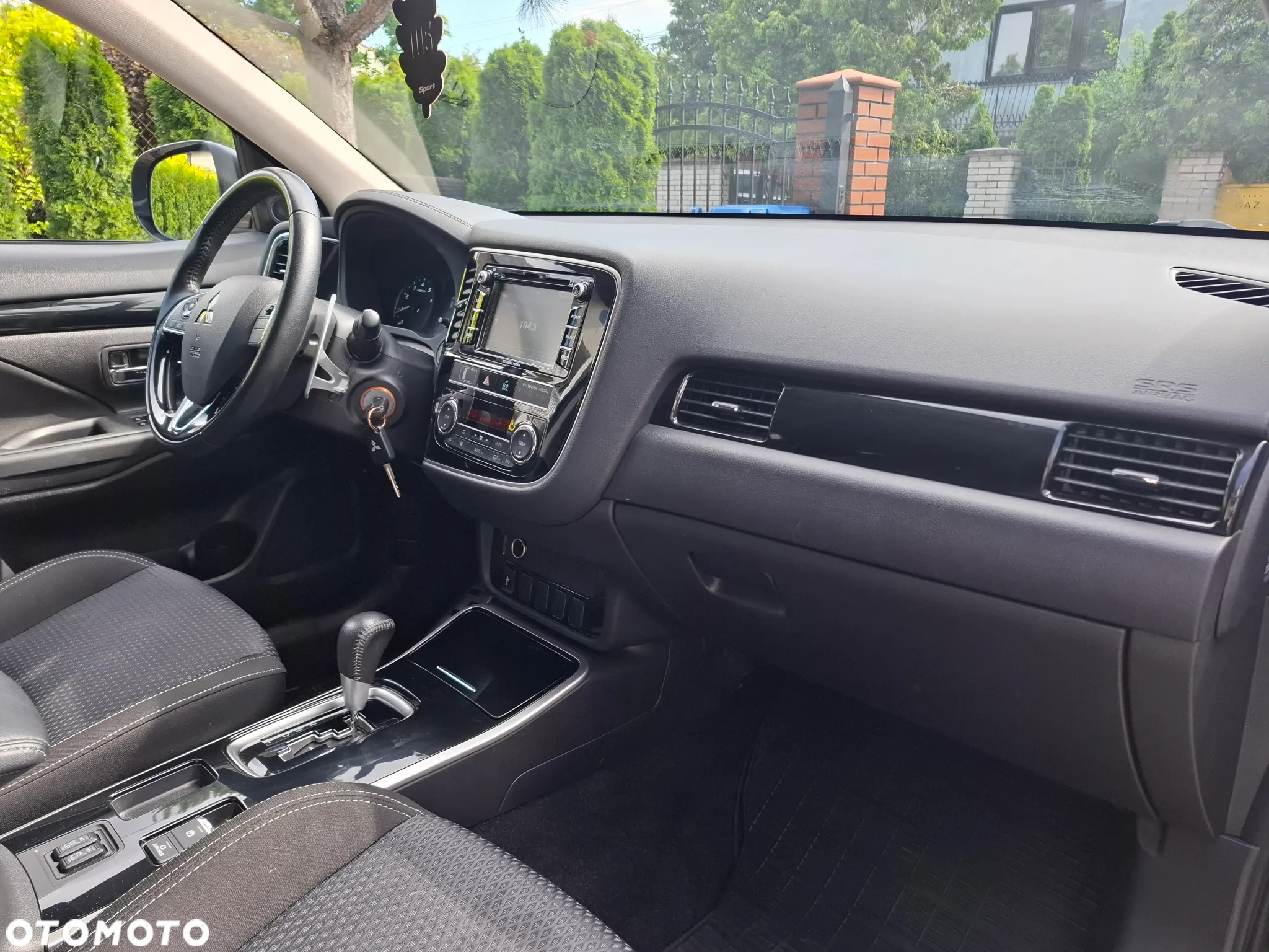 Mitsubishi Outlander 2.0 Intense 2WD CVT - 16