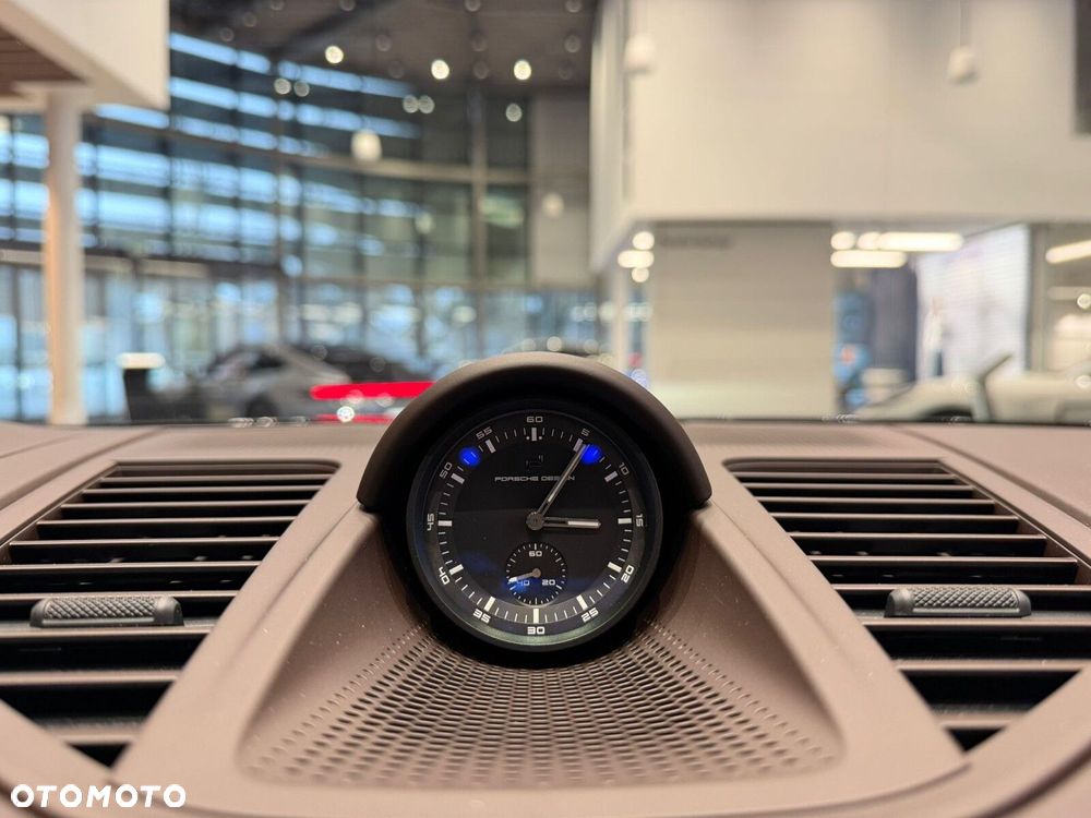 Porsche Panamera - 23