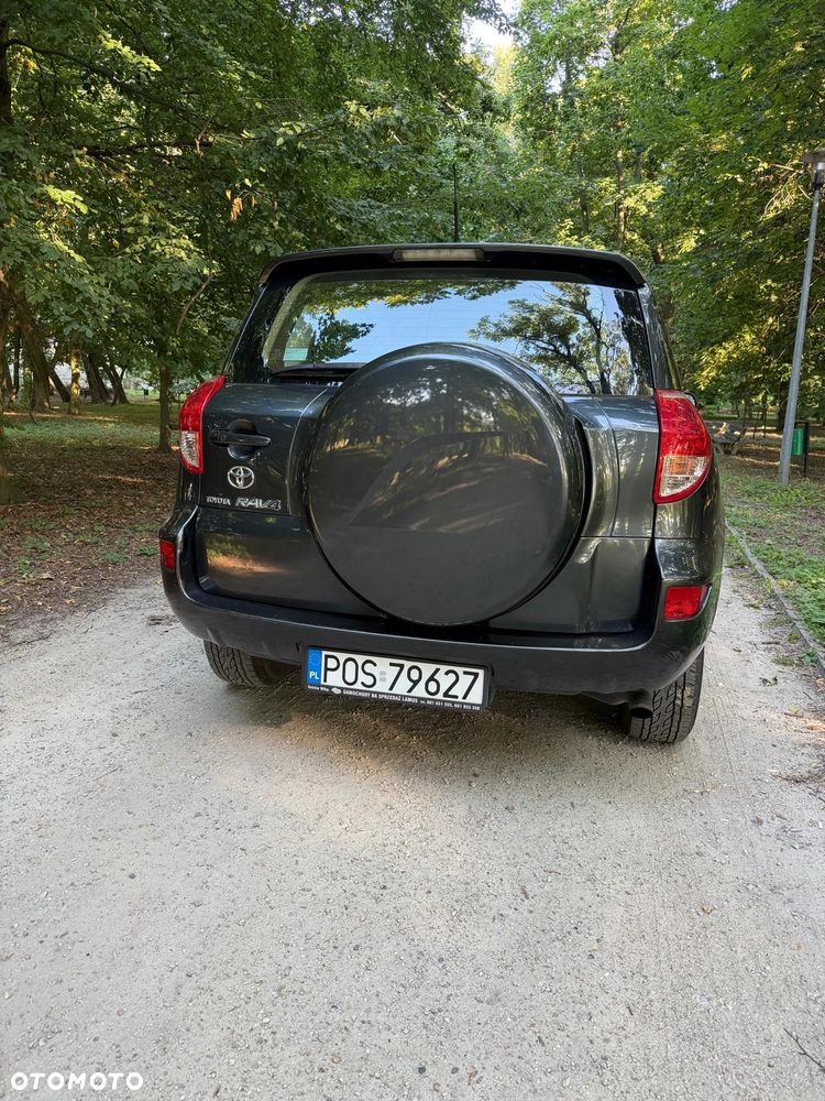 Toyota RAV4 2.2 D-4D 4x4 - 7