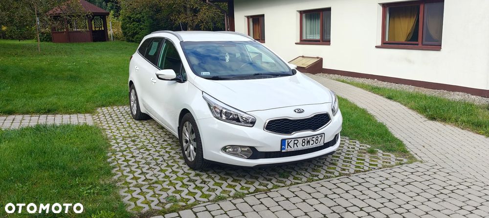 Kia Ceed Cee'd 1.6 GDI Business Line - 1