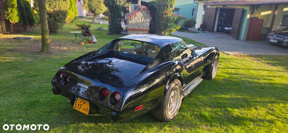 Chevrolet Corvette - 8