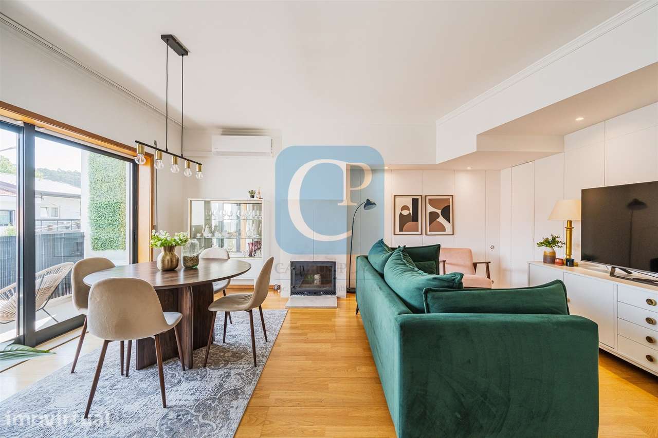 Apartamento T2 duplex no centro de Valongo