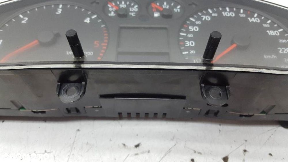 LICZNIK ZEGARY 2.4 B AUDI A6 C5 EU 4B0920900J - 3