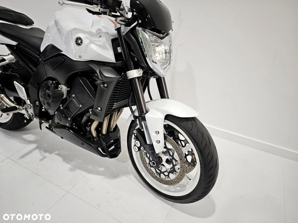 Yamaha FZ - 7