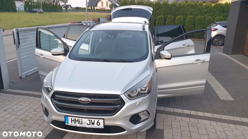 Ford Kuga 2.0 TDCi 2x4 ST-Line - 8