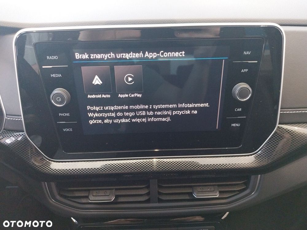 Volkswagen T-Cross - 17