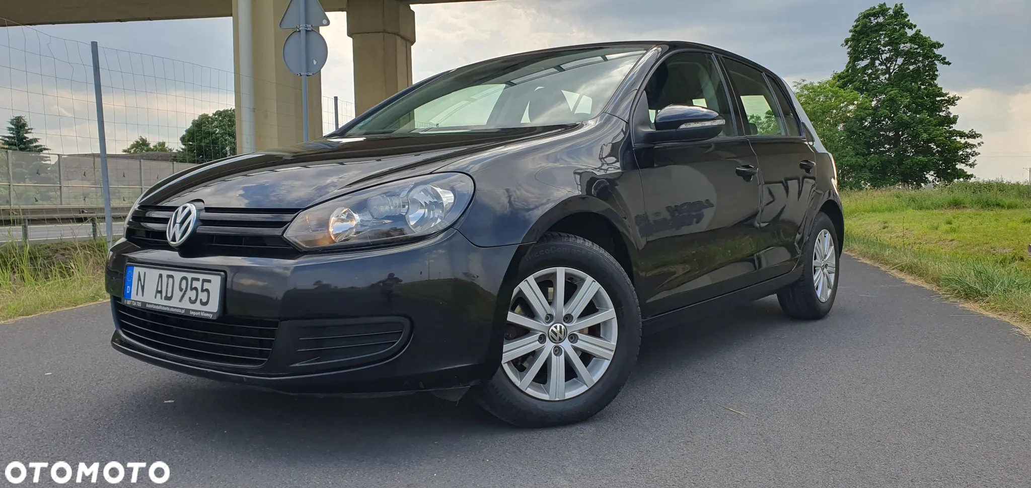 Volkswagen Golf - 2