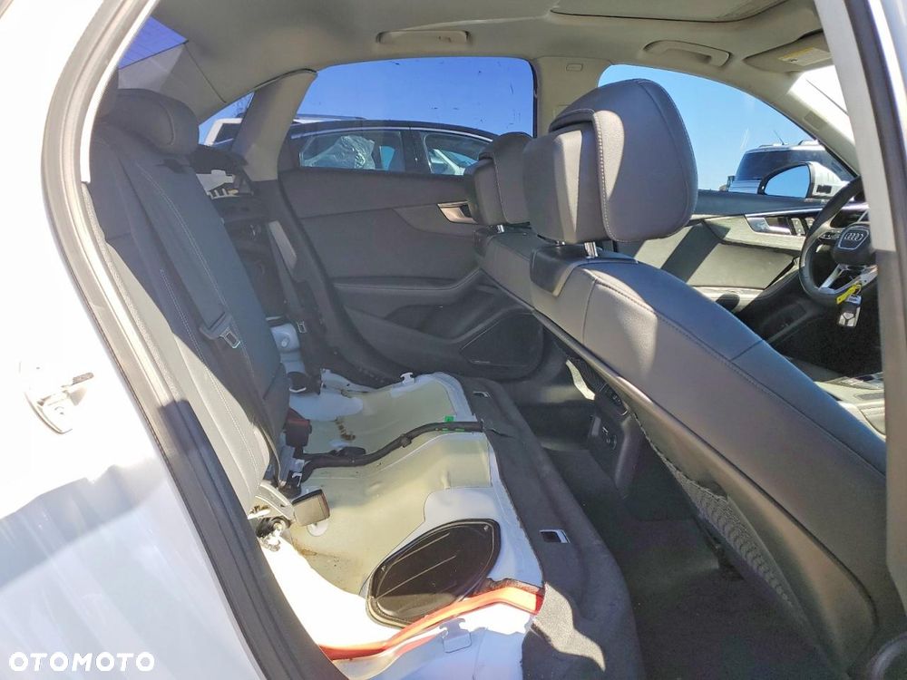 Audi A4 Limousine - 11