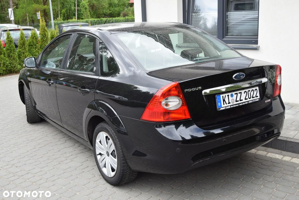 Ford Focus 2.0 TDCi DPF Ghia - 11