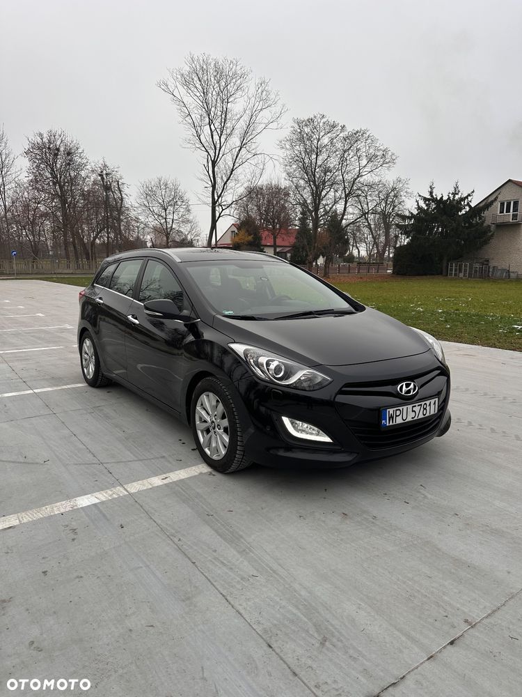 Hyundai i30 1.6 CRDi Automatik Style - 3