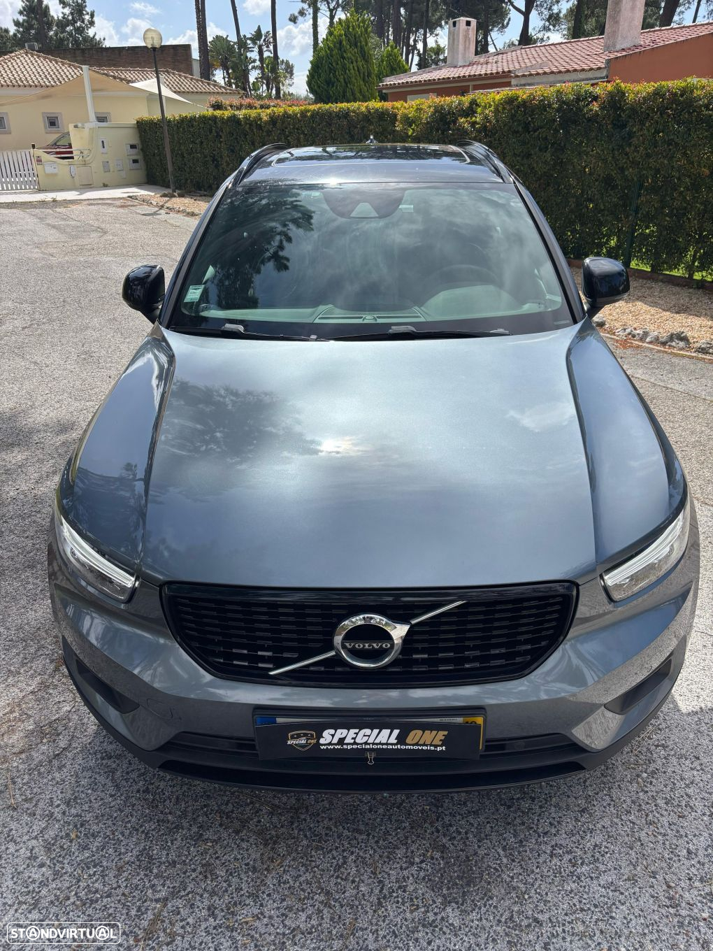 Volvo XC 40 1.5 T3 R-Design Tech Edition - 10