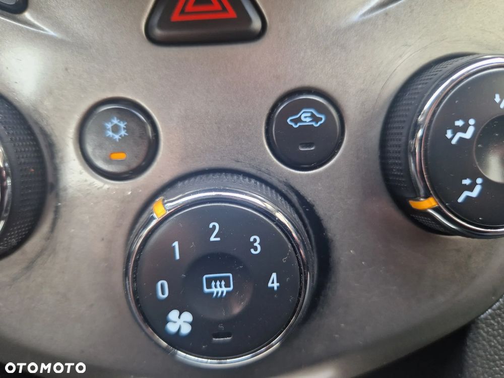 Chevrolet Aveo 1.4 16V LT - 22