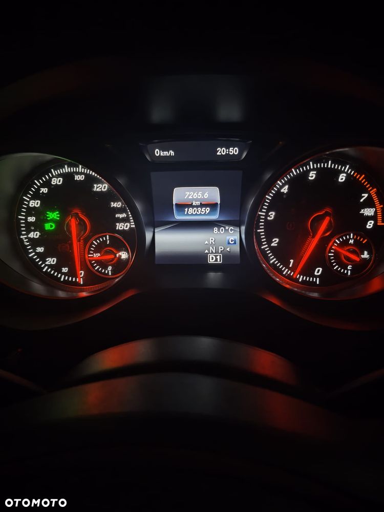 Mercedes-Benz CLA 250 7G-DCT Peak Edition - 24