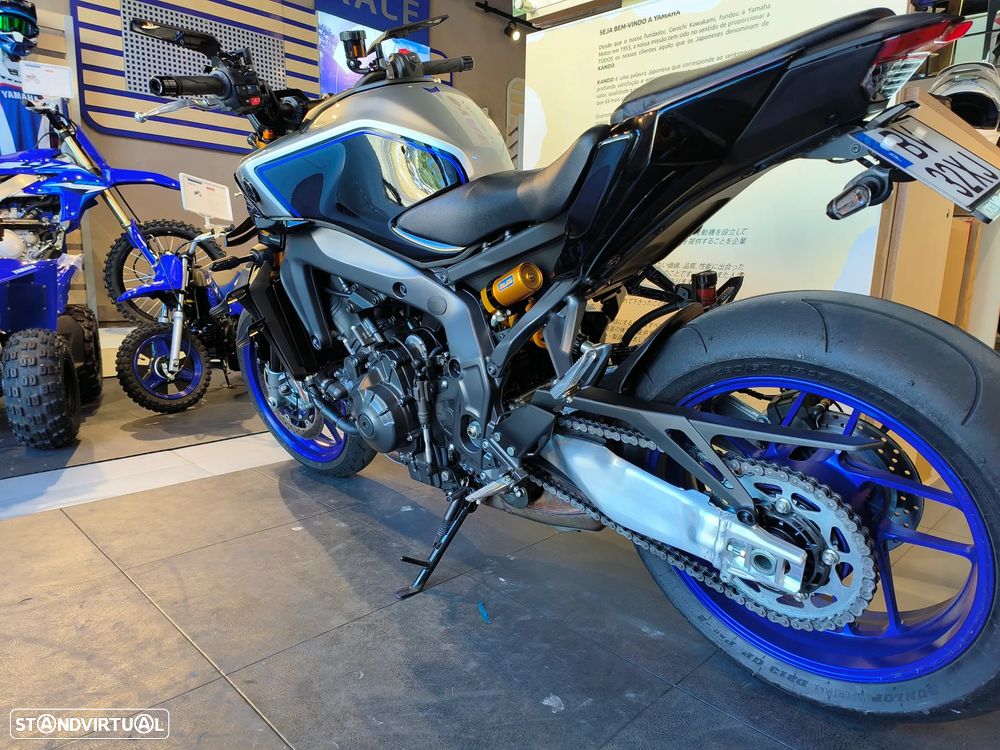 Yamaha MT-09 SP - 9
