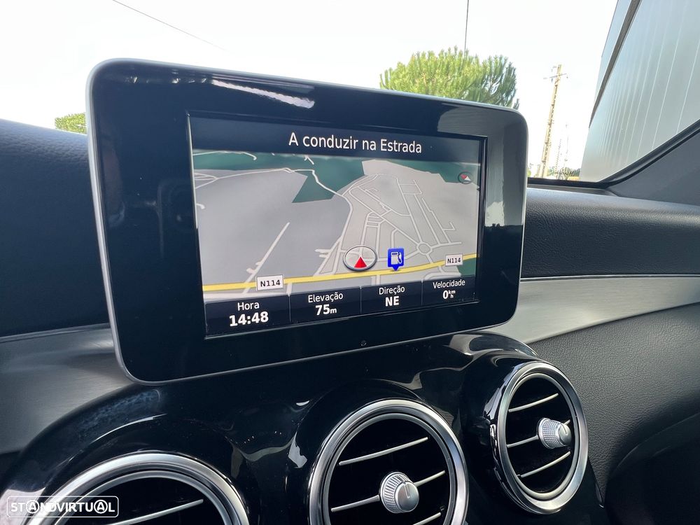 Mercedes-Benz GLC 220 d 4Matic 9G-TRONIC AMG Line - 23