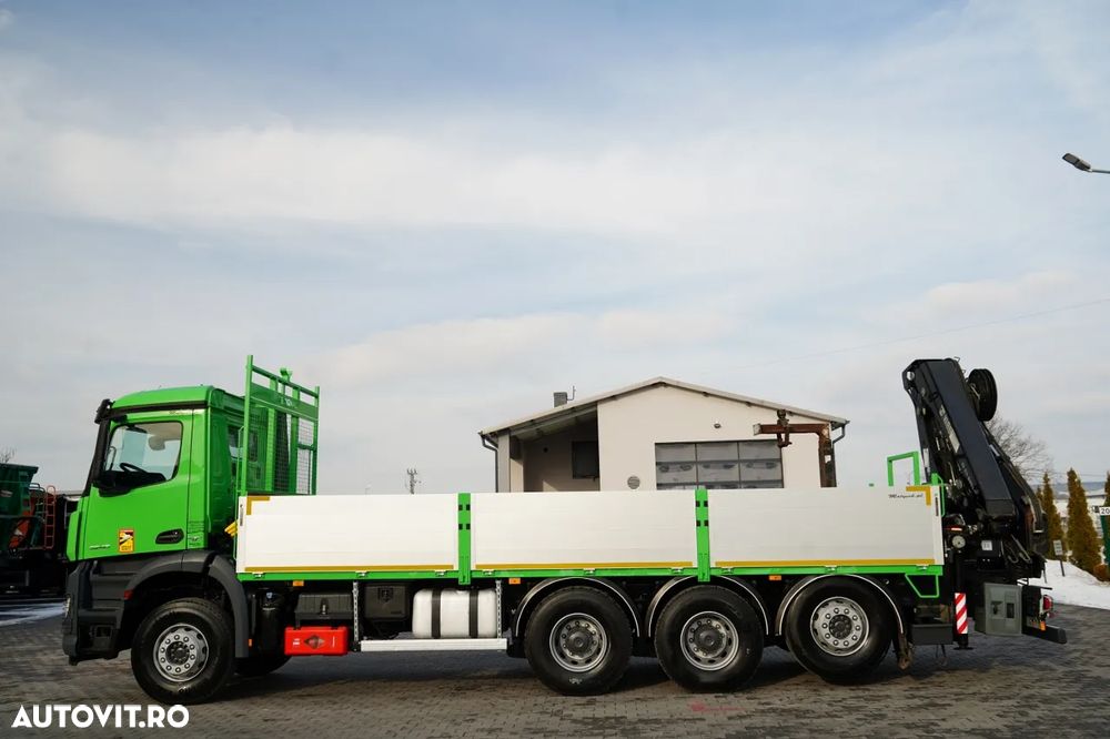 Mercedes-Benz OCS 3240 / 8x4 / LIVRARE - 7,2 M / + HIAB 211 HDS / RADIOCOMANDĂ / ROTATOARE / FURCĂ / PUNCT DE RIDICARE / EURO 6 - 9