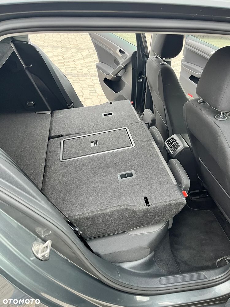 Volkswagen Golf - 19