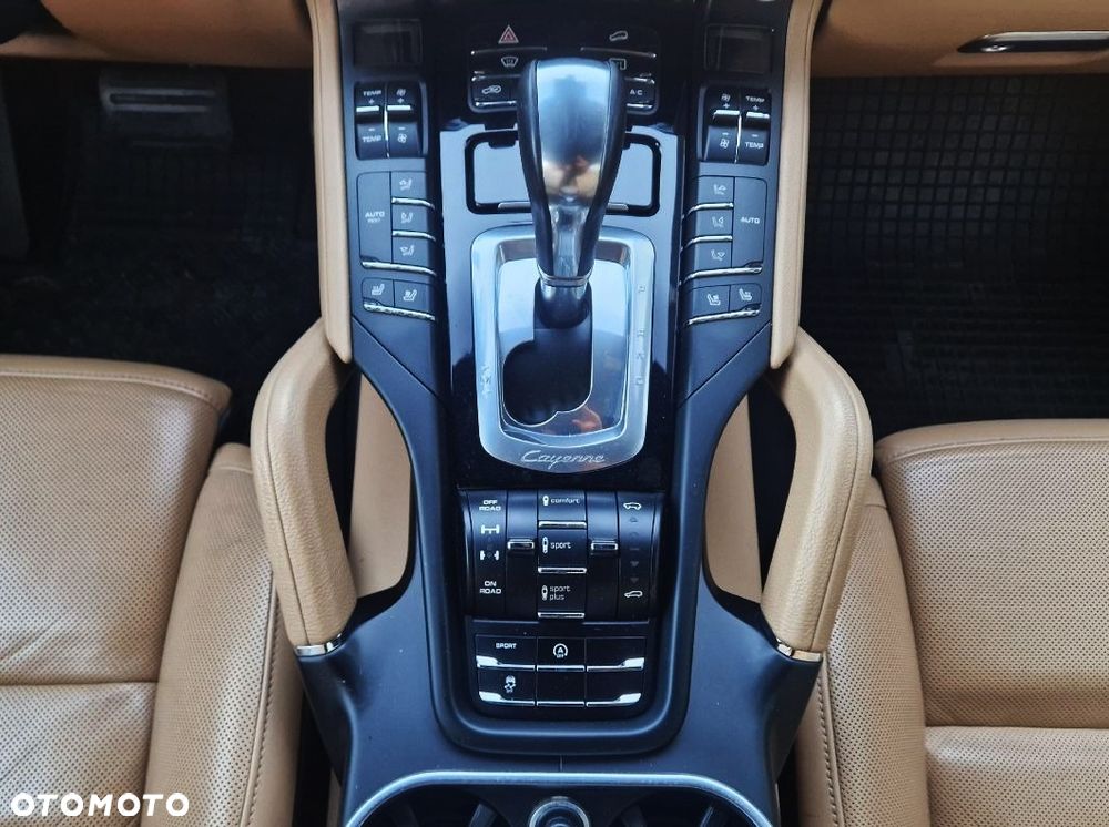 Porsche Cayenne Diesel Platinum Edition - 8