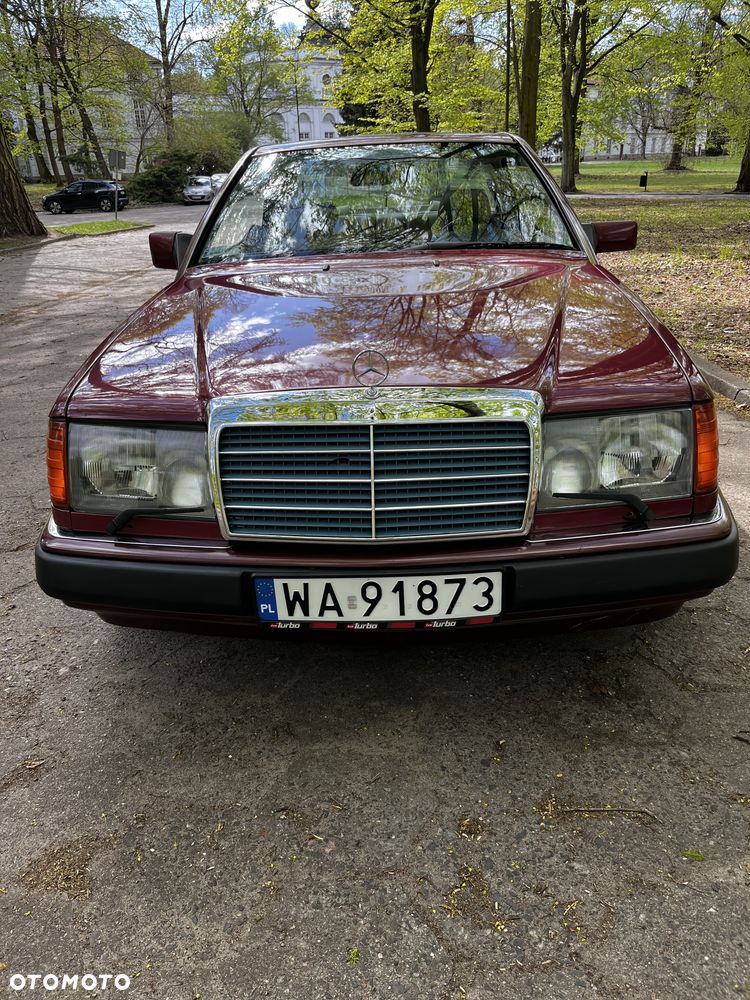 Mercedes-Benz W124 (1984-1993) - 26