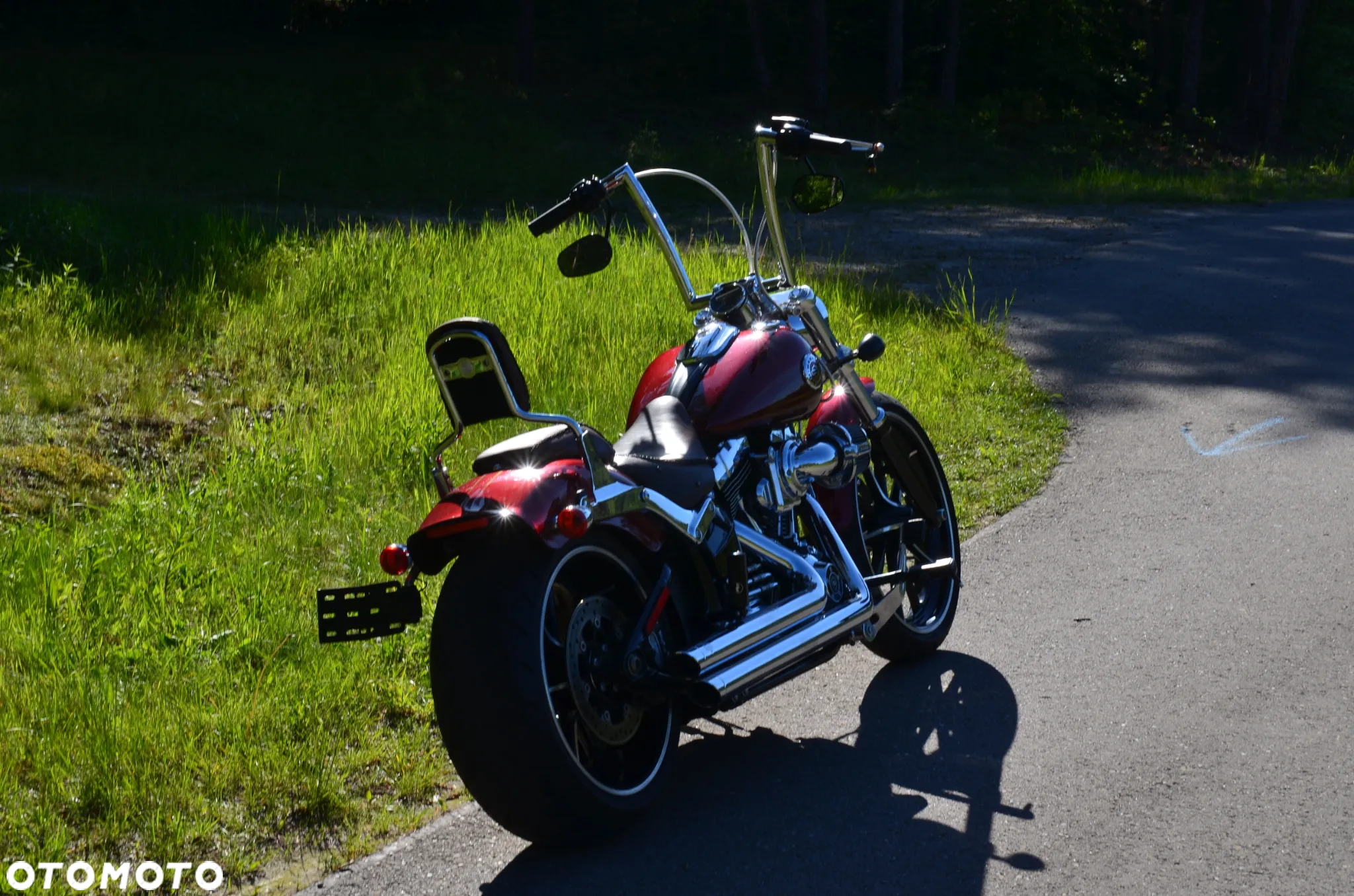 Harley-Davidson Softail Breakout - 37